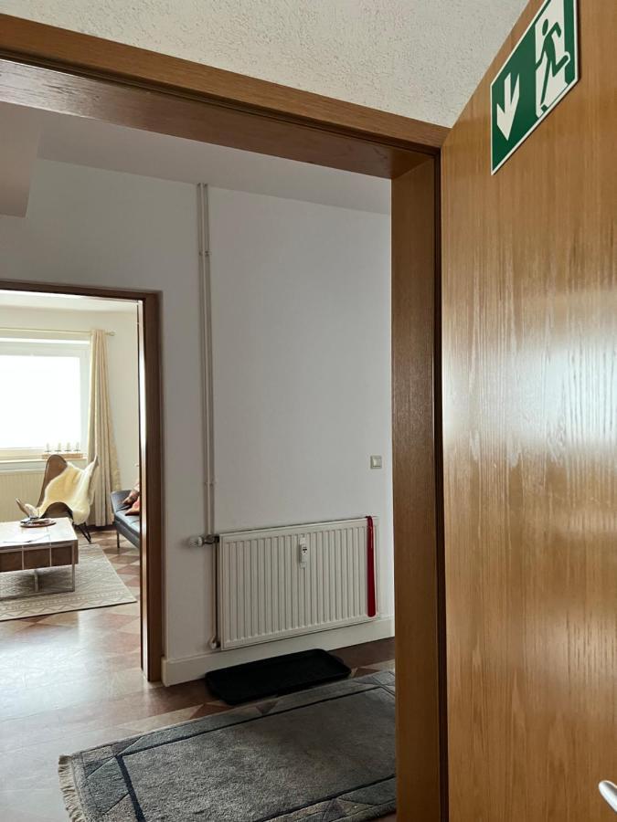 Sehr Schoene Wohnung,Komplett Neu Eingerichtet Limabach - Oberfrohna Εξωτερικό φωτογραφία