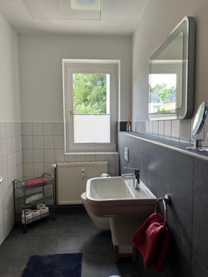 Sehr Schoene Wohnung,Komplett Neu Eingerichtet Limabach - Oberfrohna Εξωτερικό φωτογραφία